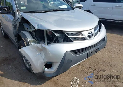 2013 Toyota Rav4 Xle z USA, uszkodzony, nr VIN JTMRFREV4DD039123